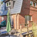 Stunning home in Berlin with 4 Bedrooms, Sauna&WiFi